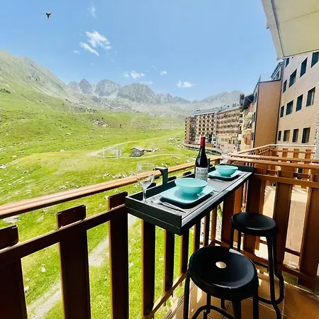 Apartamento Estudio Pie De Pista-vistas-wiffi-netfli Hut 7353 Pas De La Casa